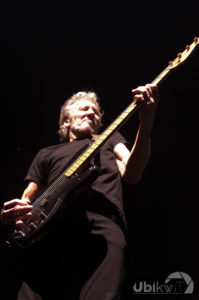 Roger Waters The Wall Paris 2011