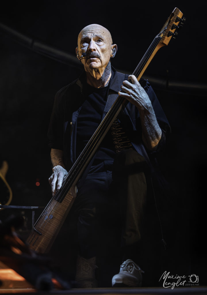 tony levin basse acoustique