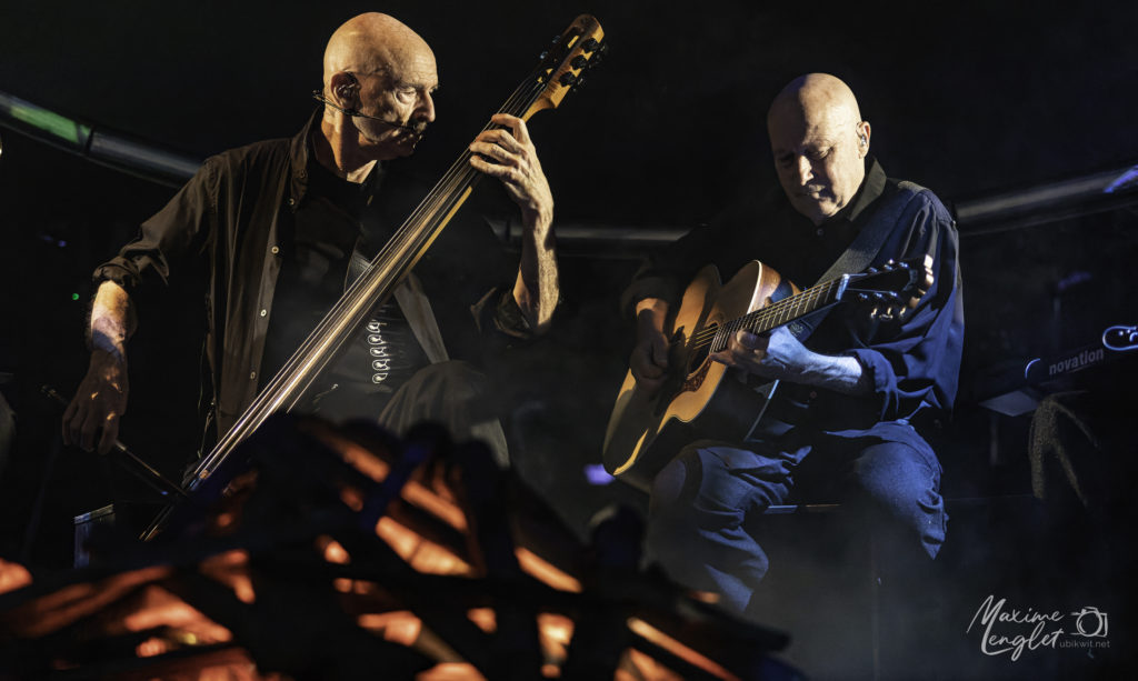 Tony Levin et David Rhodes musiciens de Peter Gabriel