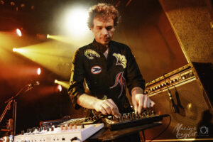 Stéphane Costantini de Guiss Guiss Bou Bess en live à Tourcoing