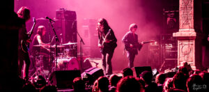 Minami Deutsch sur la scène de l'Aéronef