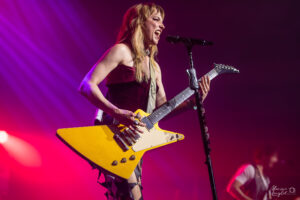 Lzzy Hale d'Halestorm à Lille