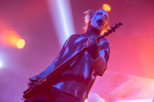 Motionless In White Lille 2025 – 03 Bassiste de Motionless in White à l'Aéronef de Lille