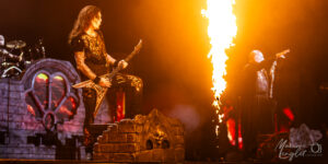 Matthew Greywolf de Powerwolf au Zénith