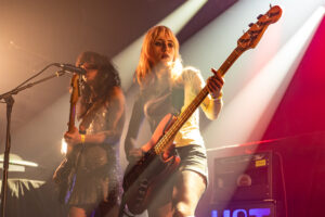 Hotwax sur la scène du Grand Mix