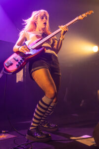 Bass Hero Lola Sam de Hotwax
