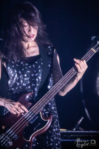 Tamaki Kunishi de MONO