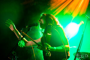 Zuzanna Skowron au violon et au chant