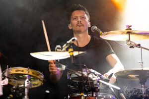 Yann Lemeunier à la batterie pour Zerzura