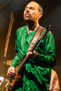 Le bassiste de Bombino