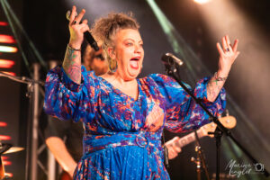 Kaw Hawkins sur scène