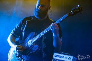 Timothée Robert à la basse pour Sar?b