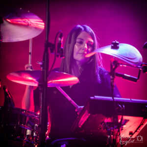 Audrey Tait à la batterie Franz Ferdinand