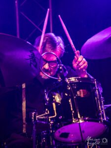 Stéphane Minana, batteur de Jessie Lee & The Alchemists